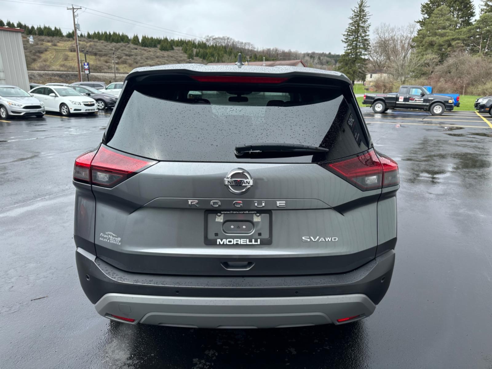 2021 Gray Nissan Rogue sv (5N1AT3BB6MC) with an 4 engine, automatic transmission, located at 8464 Route 219, Brockway, PA, 15824, (814) 265-1330, 41.226871, -78.780518 - Super clean, well taken care of 2021 Nissan Rogue SV AWD with cloth interior, power/heated front seats, big screen radio with back up camera, factory alloys, and ONLY 42000 miles. - Photo #12